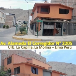 Vendo Casa en La Molina Urb. La Capilla Av. Alameda El Corregidor - Lima