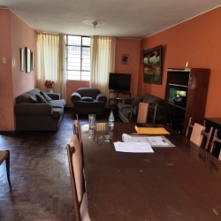 Vendo casa en Surco como terreno