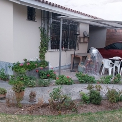 VENDO CASA EN MIRAFLORES