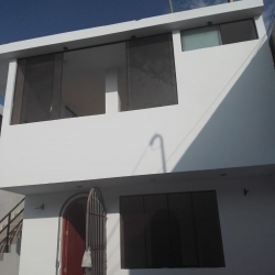 Alquilo hermoso dpto 2 piso playa Los Pulpos, Lurín, por semanas o años