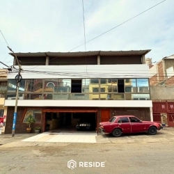 Casa local comercial cerca a la Av. Salvador Lara Urb. Los Fresnos