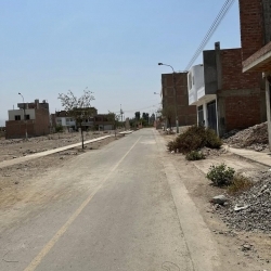 Vendo terreno con doble frontis