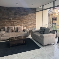 SE VENDE HERMOSO DEPARTAMENTO CON BALCÓN EN LA MOLINA