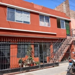 Venta de casa - Los Laureles, Chorrillos 