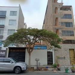 Se vende vivienda como terreno