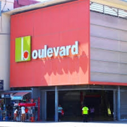 TIENDA EN VENTA  EL CC. BOULEVARD PRIMER PISO A LA ENTRADA