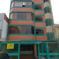 EXCELENTE DEPARTAMENTO EN VENTA URB. VILLA JARDÍN 