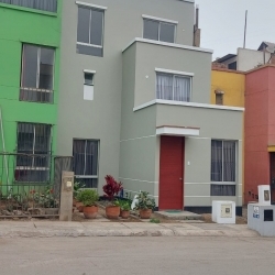 ALQUILO CASA DE 4 PISOS - VILLACLUB CARABAYLLO 