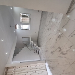 Alquilo inmueble para vivienda o negocio