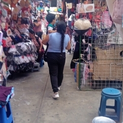 VENDO LOCAL COMERCIAL ENTRE AV ESPAÑA Y GONZALES PRADA (TRUJILLO)